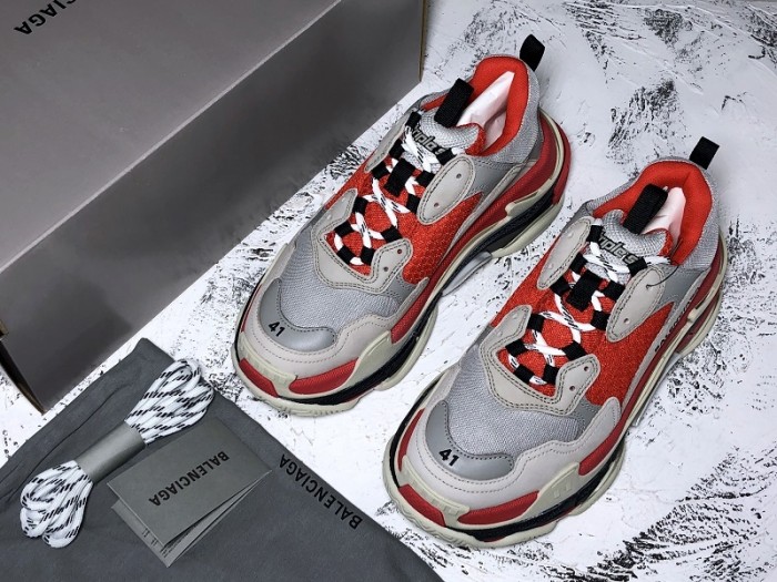 balen triple s trainers clear sole grey glow white 541624 w09oh 1009