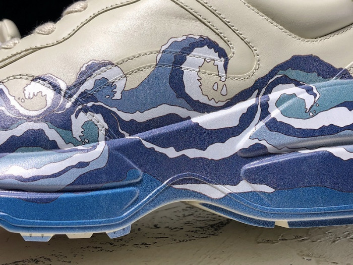 G*u*i1 rhyton sneaker