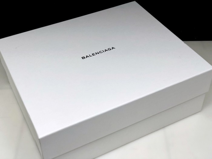 balen triple s white suede 500597 w0971 9000