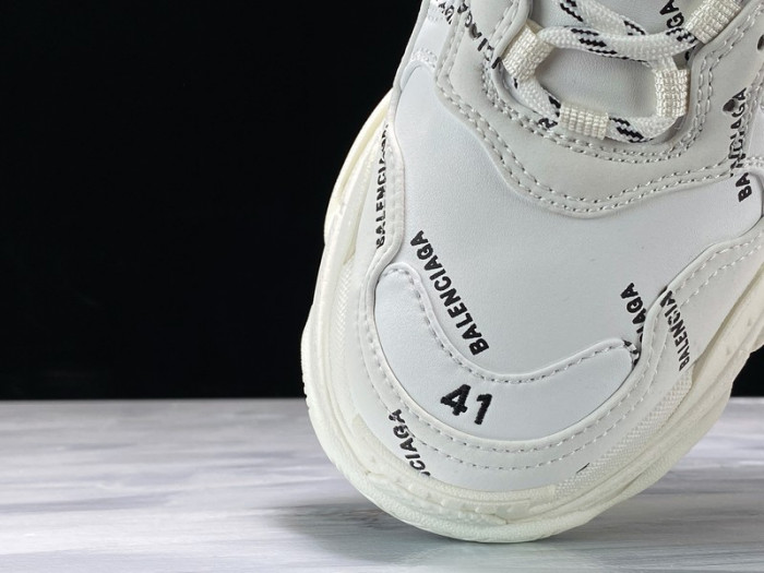 balen triple s trainers white letters 541624 w09o1 8013