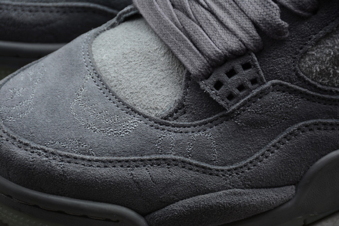 air jordan 4 retro kaws “cool grey” 930155-003