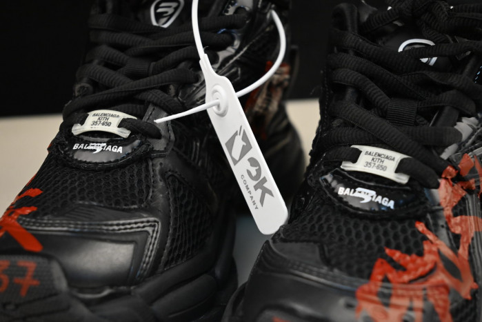 Ba*len*cia*ga runner