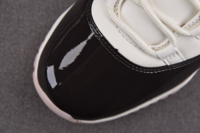 air jordan 11 wmns "neapolitan"