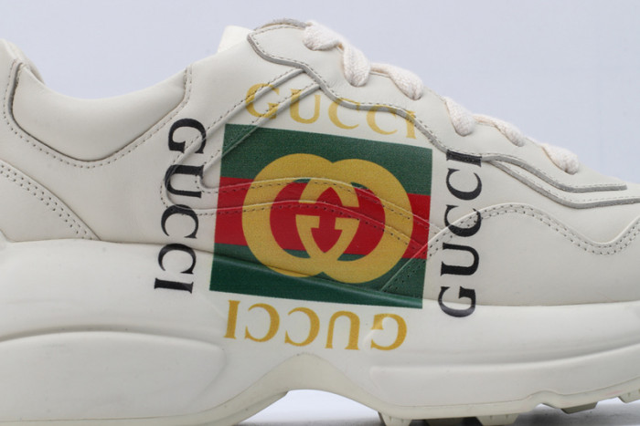 G*u*i sneaker g1000078