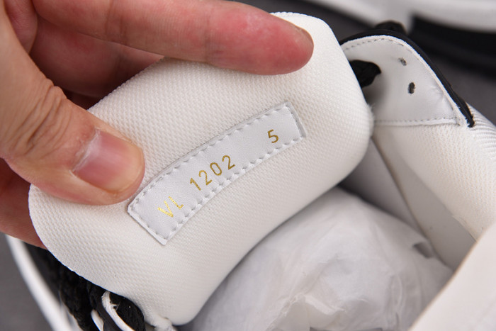 l&v trainer maxi black