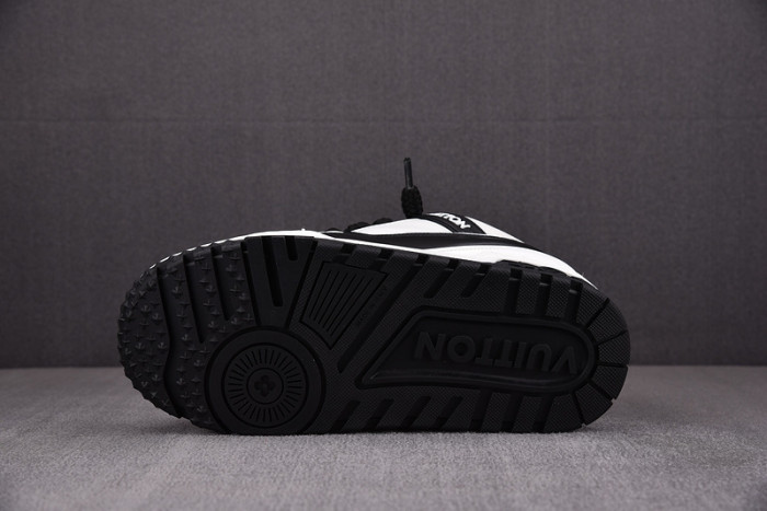 l&v trainer maxi black