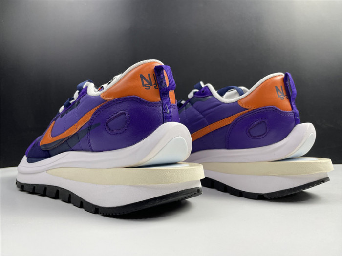 nike vaporwaffle sacai dark iris dd1875-500