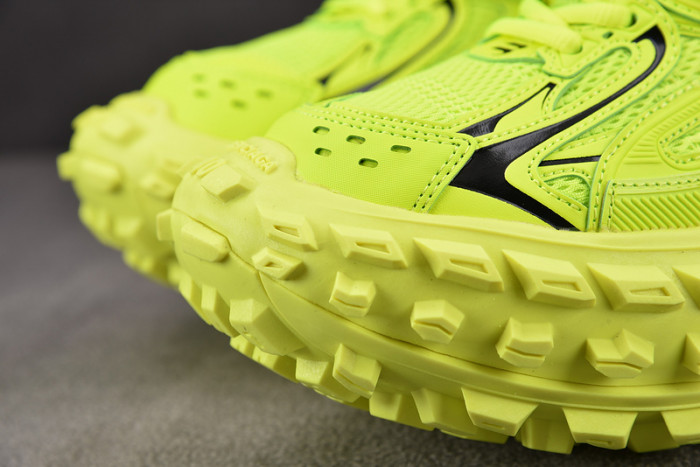 Ba*len*cia*ga defender yellow green