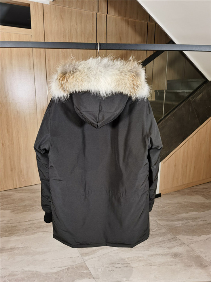 Can*a Go*e down jacket
