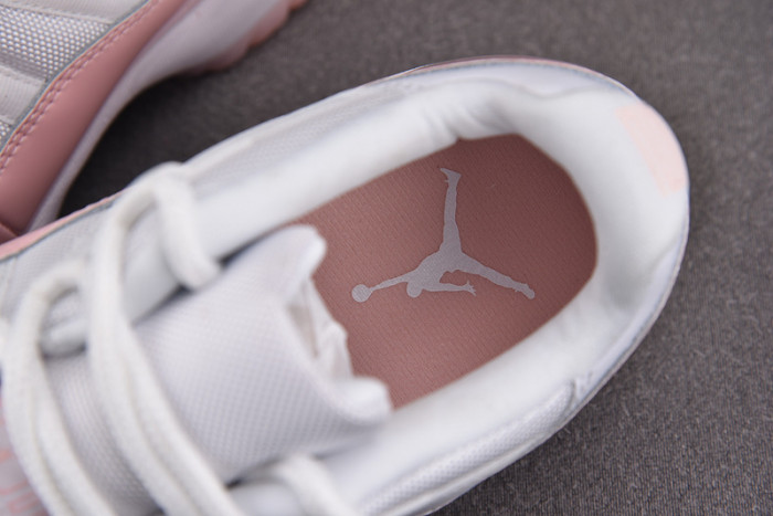 air jordan 11 low “legend pink”