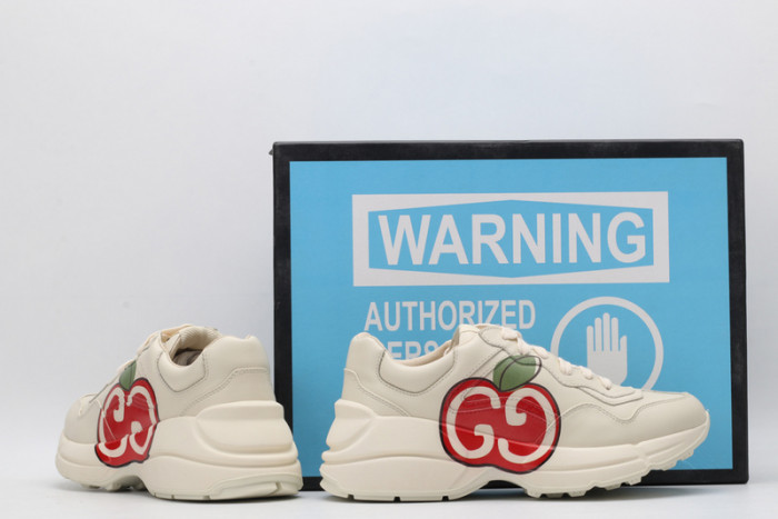 G*u*i sneaker g1000076