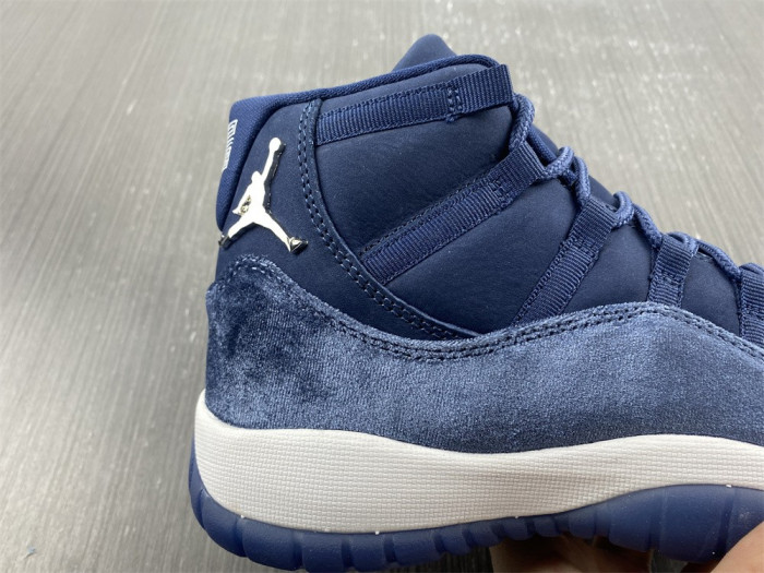 air jordan 11 wmns "midnight navy" ar0715-441