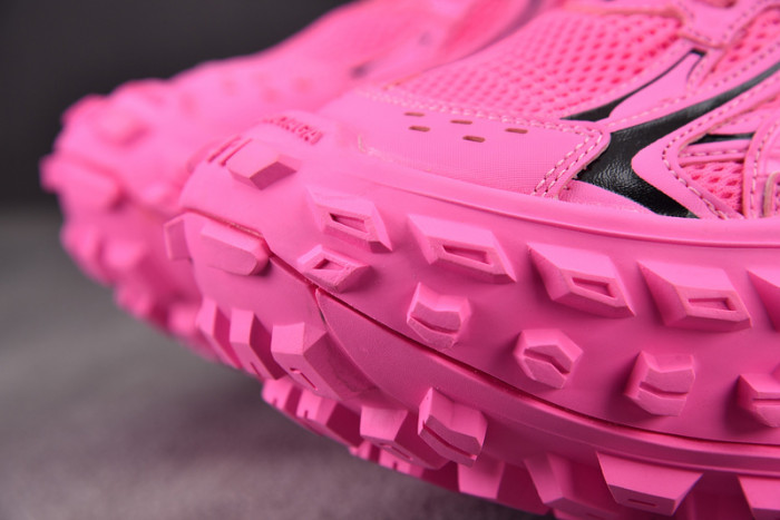 Ba*len*cia*ga defender pink