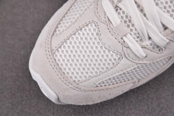 New Balance x MIU MIU NM1000001