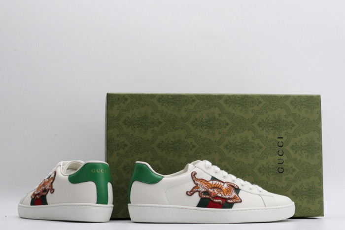 G*u*i sneaker g1000032