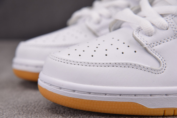 Nike SB Dunk Low Pro White Gum CD2563-101