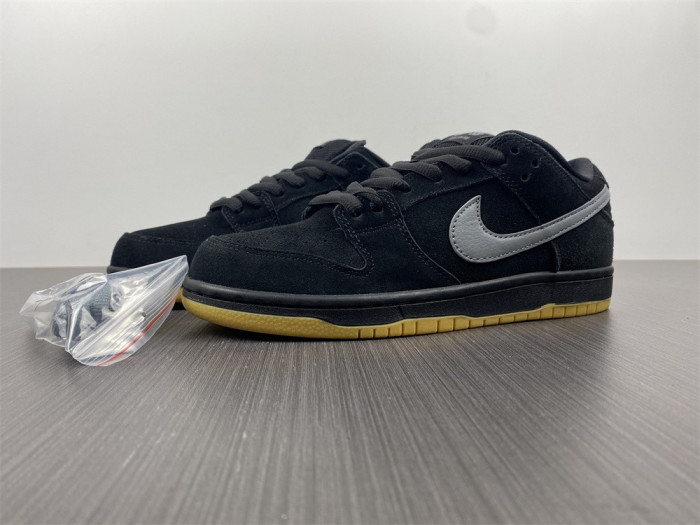 nike sb dunk low fog bq6817-010