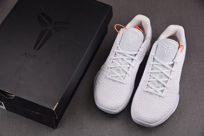 NK Zoom Kobe 6 Protro White DO5079-021