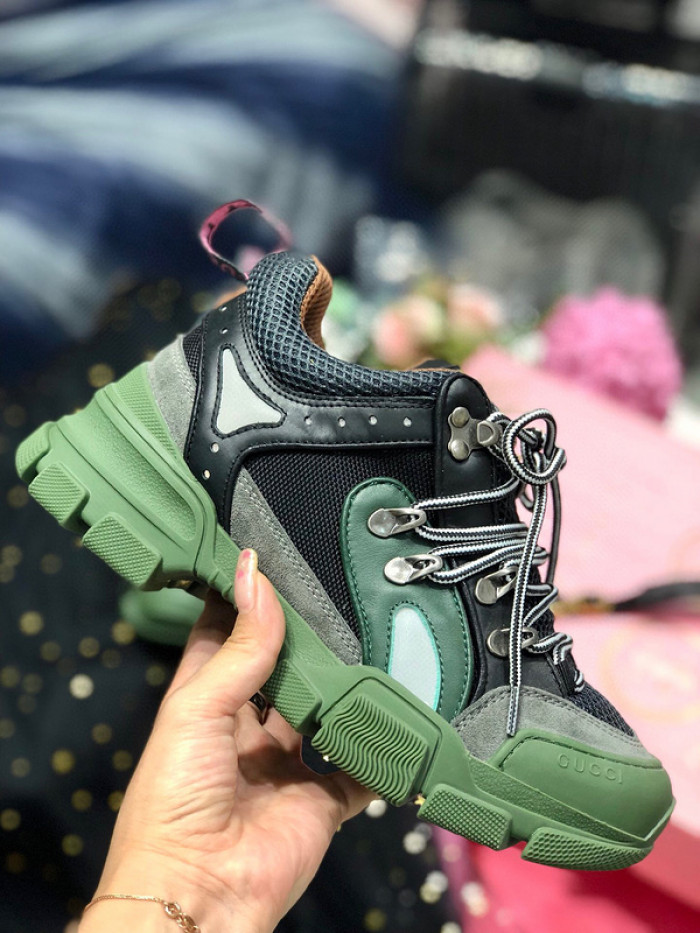 G*u*i1 flashtrek sneaker