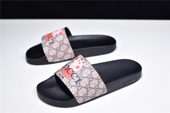 G*u*i1 sandals