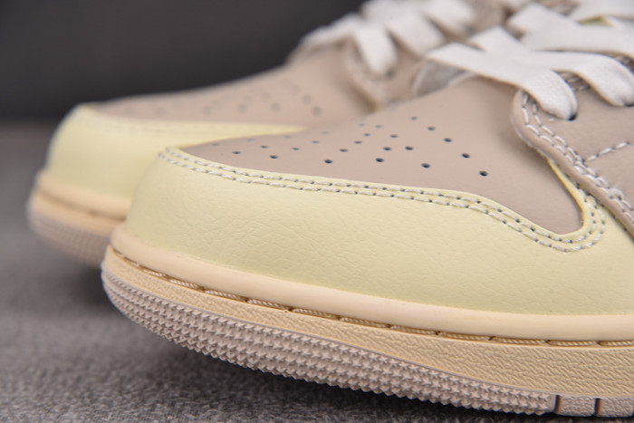 Air Jordan 1 Low Sanddrift HQ3440-101