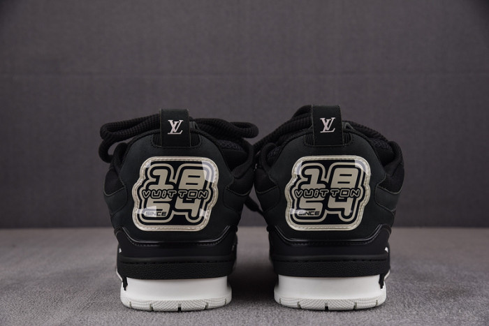 l&v skate sneaker black white
