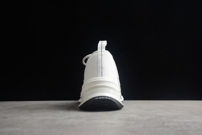 G*u*i sneaker g1000012