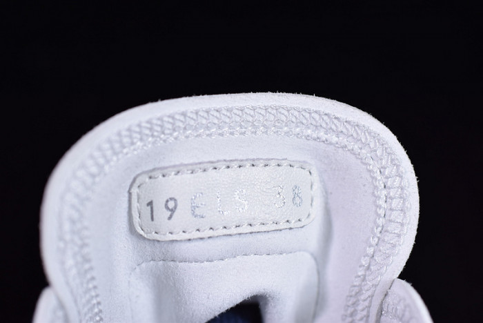 b23 oblique low top sneaker