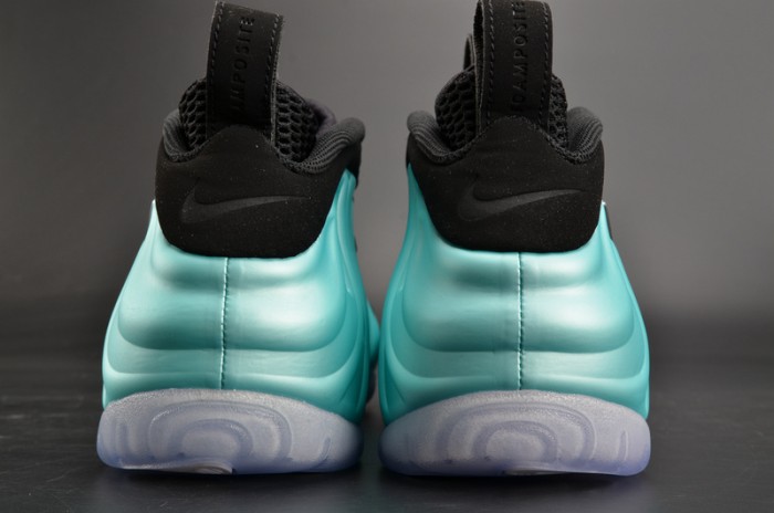 nike air foamposite pro “island green” metallic platinum mens 624041-303