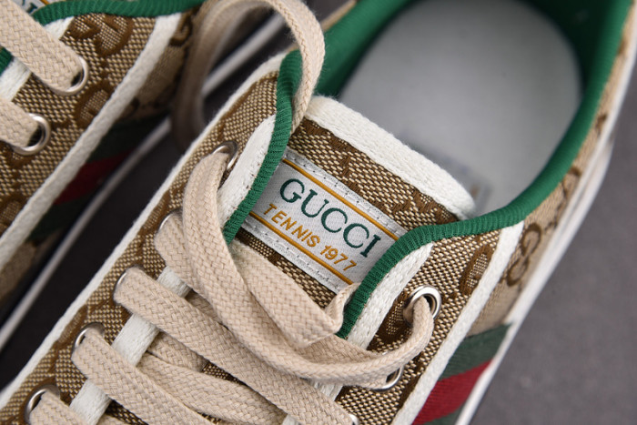 G*u*i tennis 1977 gg canvas