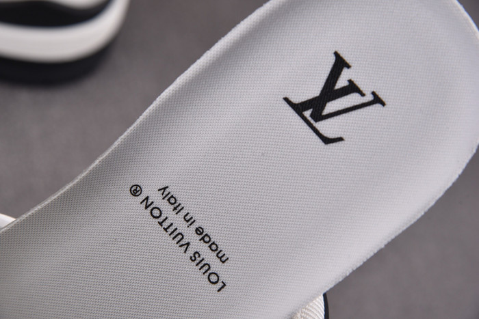 l&v trainer white and black