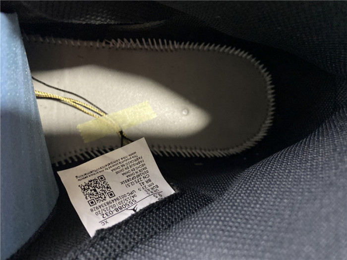 air jordan 1 retro high black metallic gold (2020) 555088-032