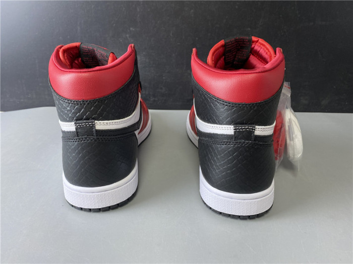air jordan 1 retro high satin snake chicago cd0461-601