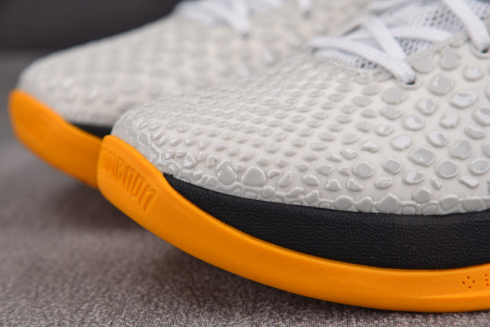 NIKE KOBE 6 PROTRO“WHITE DEL SOL” CW2190-100