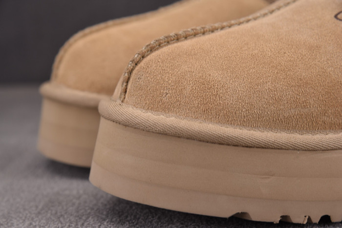 UGG SANDALS UG100007