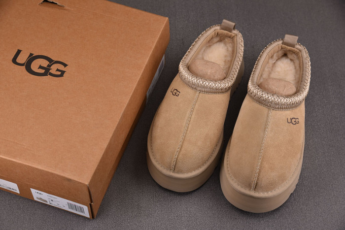 UGG SANDALS UG100007