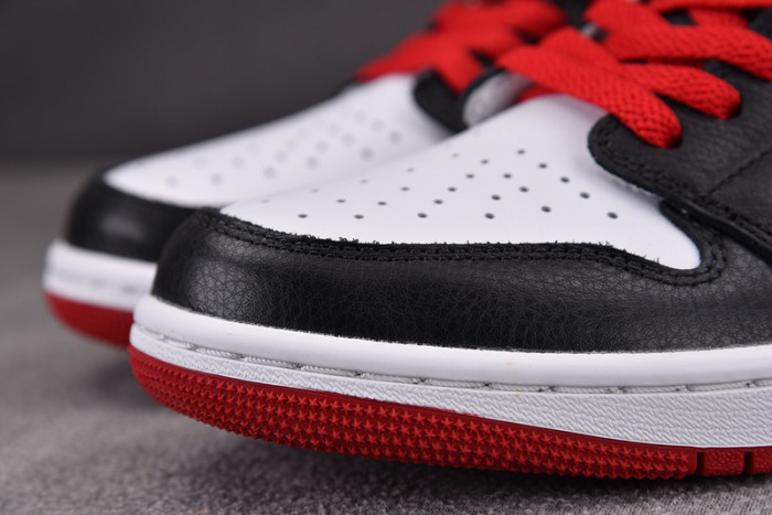 air jordan 1 low og "black toe"