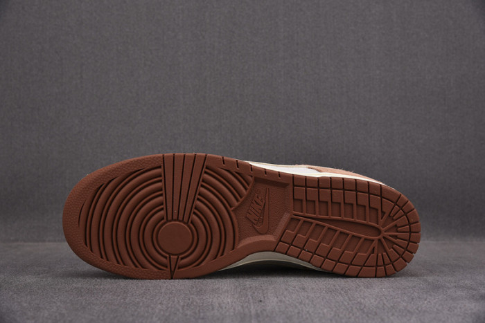 nike dunk low prm “medium curry” dd1390-100