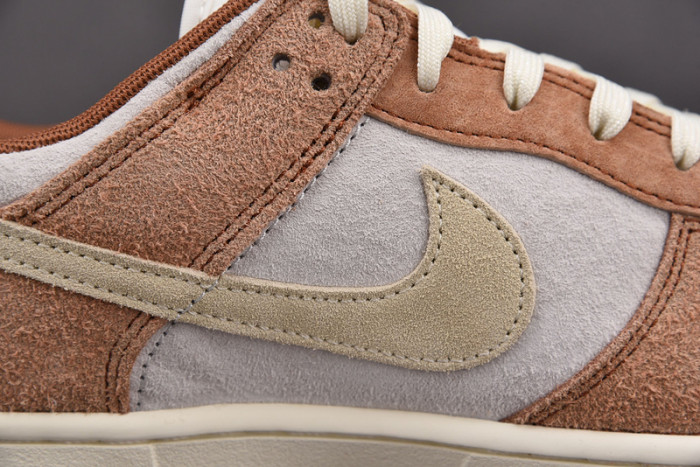 nike dunk low prm “medium curry” dd1390-100