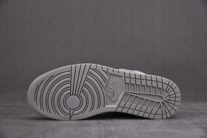 air jordan 1 mid light smoke grey 554724-078