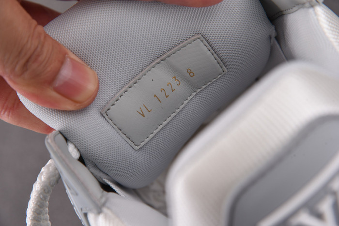 l&v trainer maxi gris