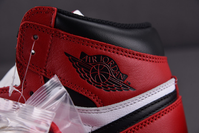 air jordan 1 retro high og chicago (2015) 555088-101